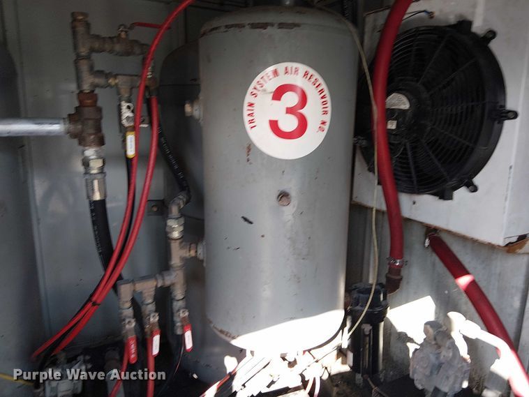 image for item EG8253 2002 Western Star 4900 crane truck