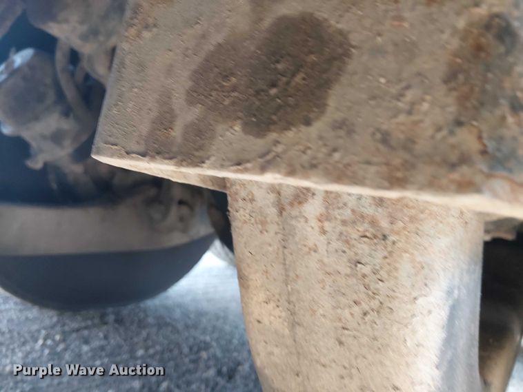 image for item EG8253 2002 Western Star 4900 crane truck