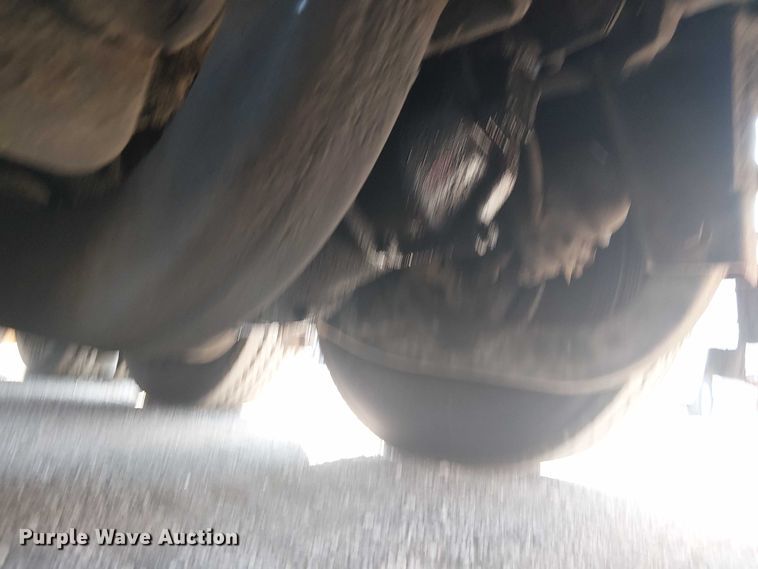 image for item EG8253 2002 Western Star 4900 crane truck