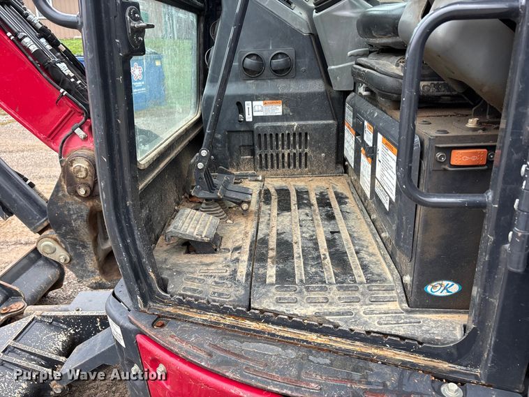 image for item EJ7700 2023 Yanmar ViO35 mini excavator