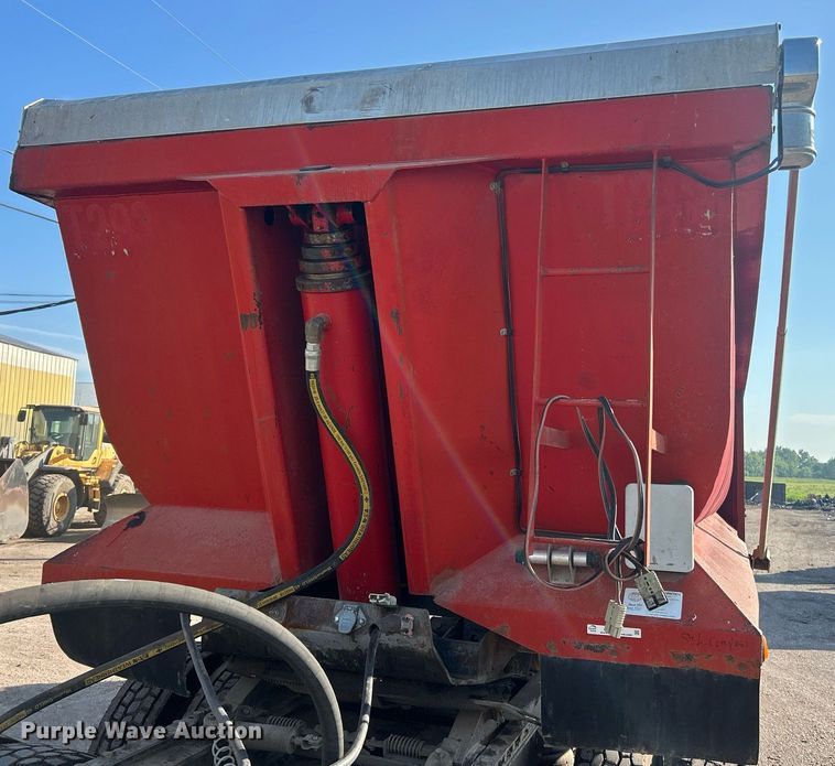 image for item EK8167 1989 Hilbilt 22-27 MAT.HD end dump trailer