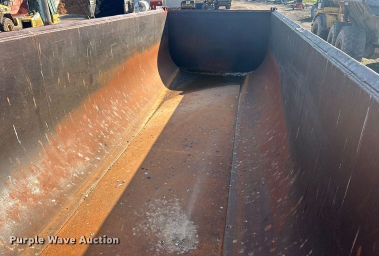 image for item EK8167 1989 Hilbilt 22-27 MAT.HD end dump trailer