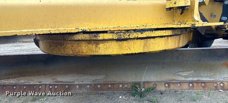 image for item EL0085 2000 John Deere 770CH motor grader