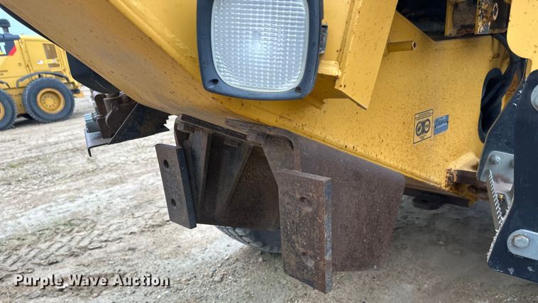 image for item EL0085 2000 John Deere 770CH motor grader