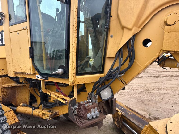 image for item EL0085 2000 John Deere 770CH motor grader