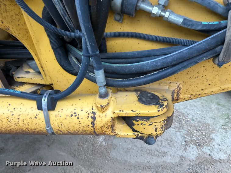 image for item EL0085 2000 John Deere 770CH motor grader