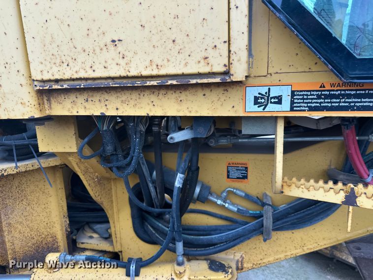 image for item EL0085 2000 John Deere 770CH motor grader