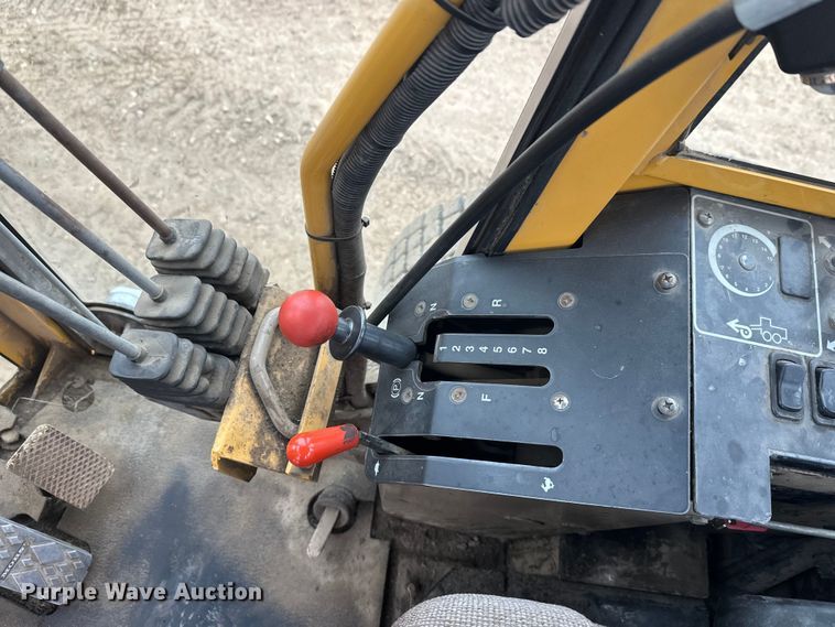 image for item EL0085 2000 John Deere 770CH motor grader