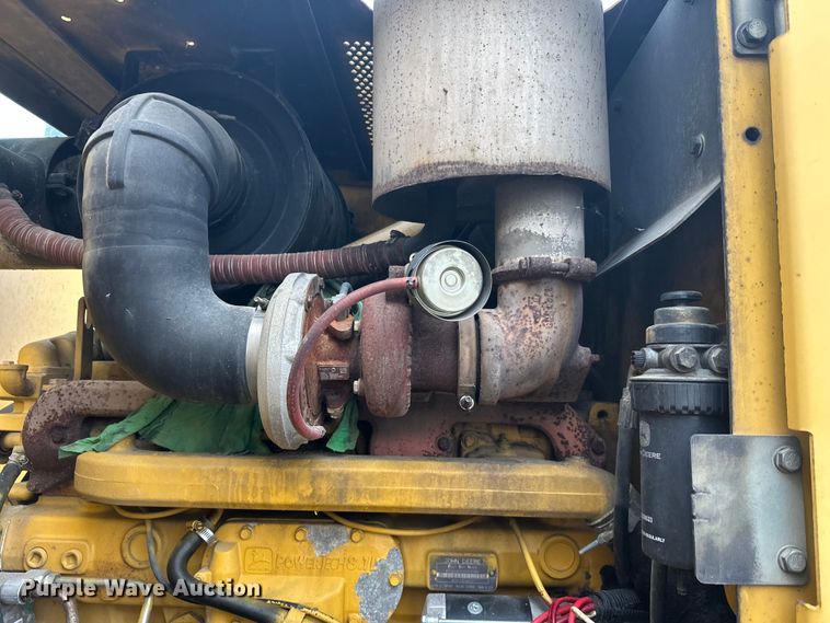 image for item EL0085 2000 John Deere 770CH motor grader