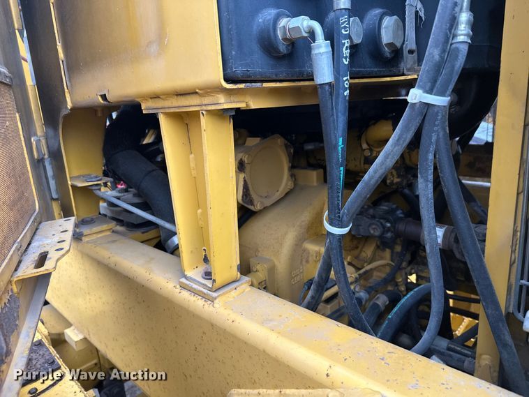 image for item EL0085 2000 John Deere 770CH motor grader