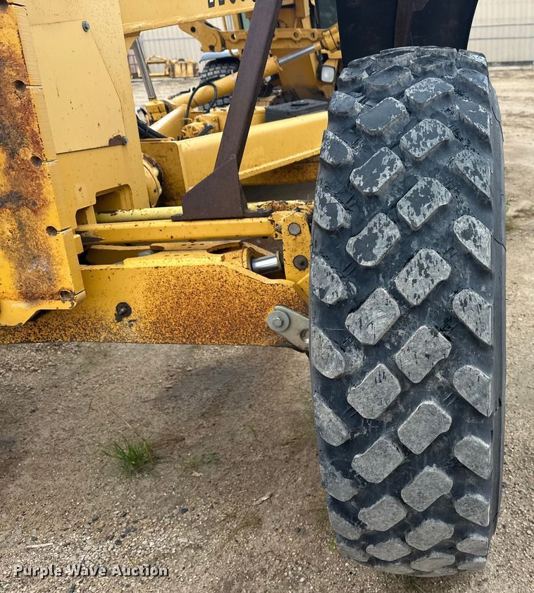 image for item EL0085 2000 John Deere 770CH motor grader