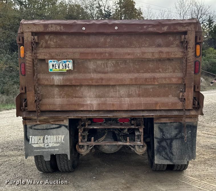 image for item EM2495 2003 Sterling L7500 Series dump truck