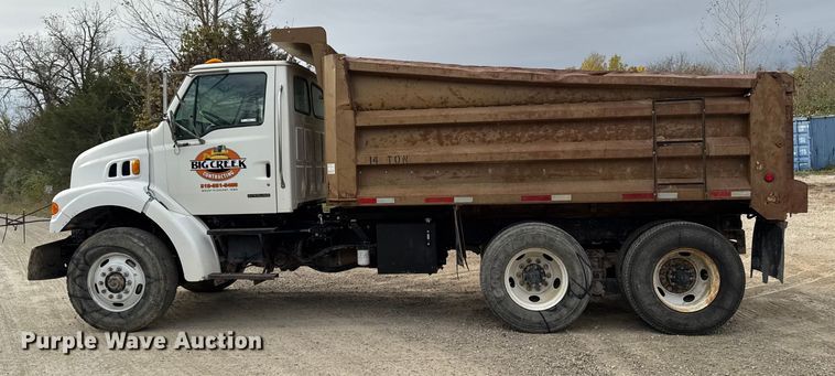 image for item EM2495 2003 Sterling L7500 Series dump truck