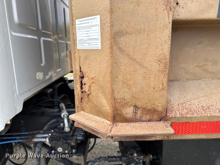 image for item EM2495 2003 Sterling L7500 Series dump truck