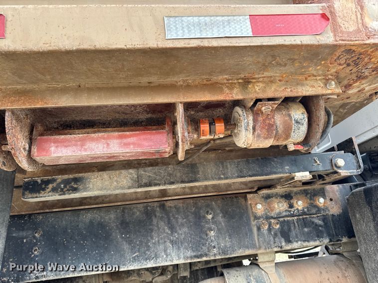 image for item EM2495 2003 Sterling L7500 Series dump truck