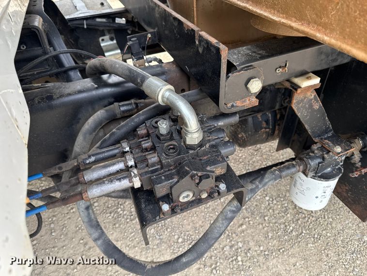 image for item EM2495 2003 Sterling L7500 Series dump truck