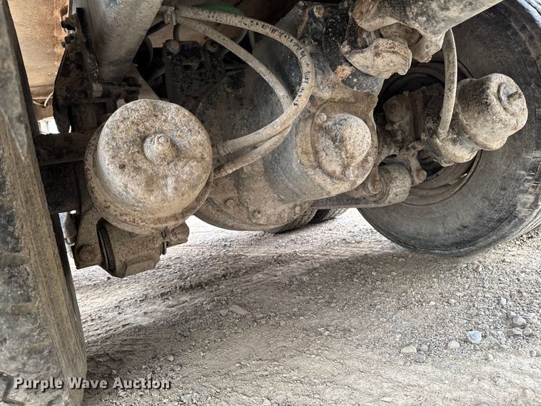 image for item EM2495 2003 Sterling L7500 Series dump truck