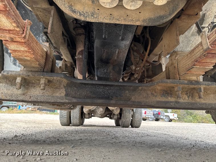 image for item EM2495 2003 Sterling L7500 Series dump truck