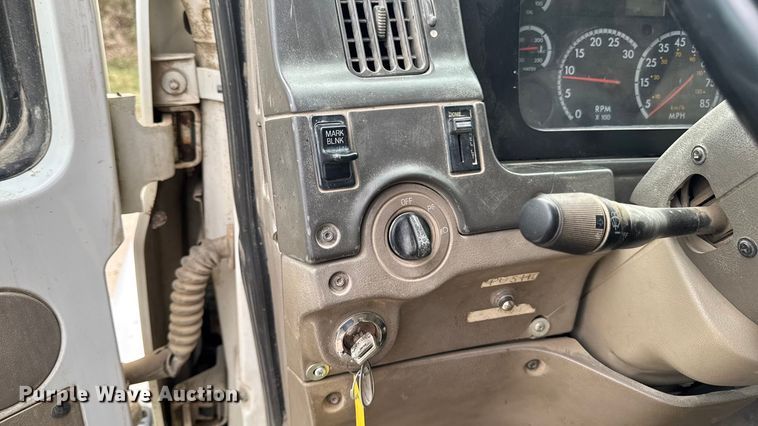 image for item EM2495 2003 Sterling L7500 Series dump truck