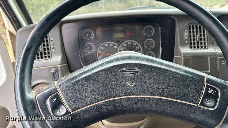 image for item EM2495 2003 Sterling L7500 Series dump truck