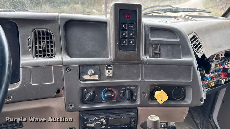 image for item EM2495 2003 Sterling L7500 Series dump truck