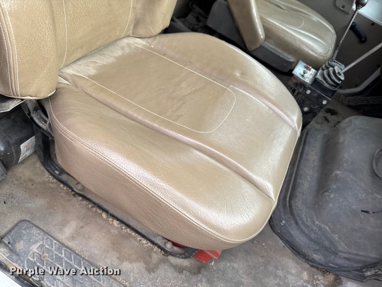 image for item EM2495 2003 Sterling L7500 Series dump truck