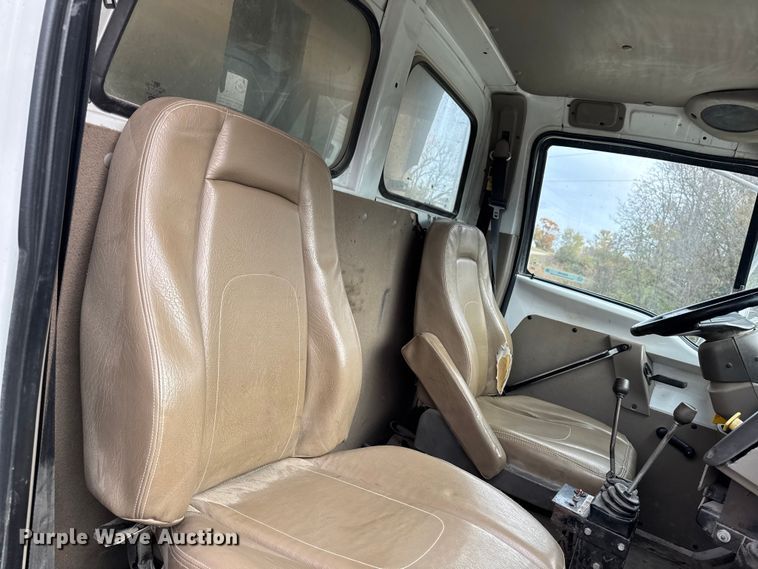 image for item EM2495 2003 Sterling L7500 Series dump truck