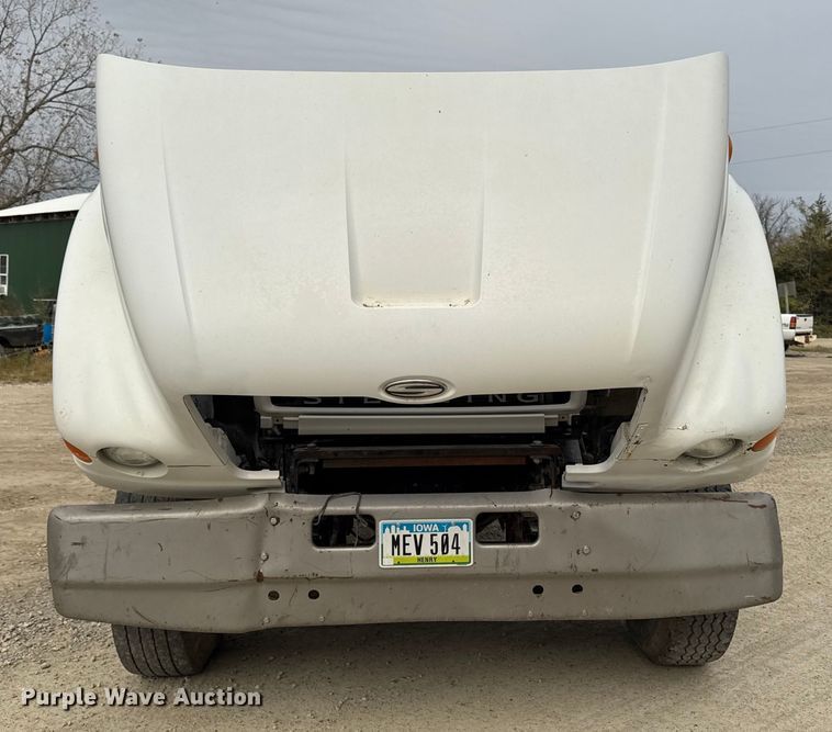 image for item EM2495 2003 Sterling L7500 Series dump truck