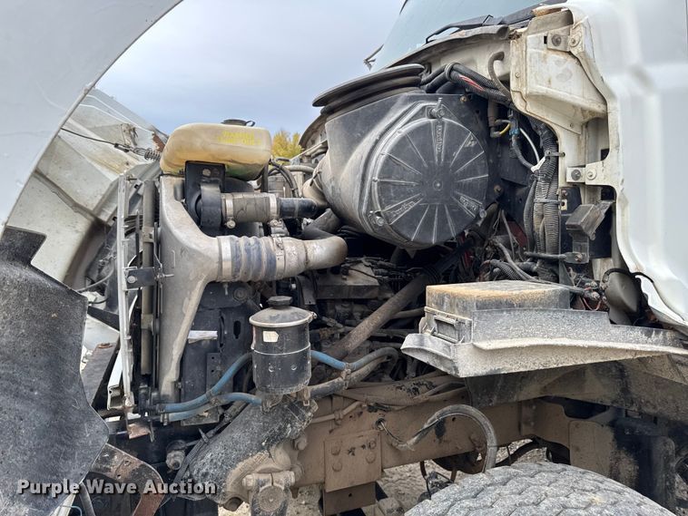 image for item EM2495 2003 Sterling L7500 Series dump truck