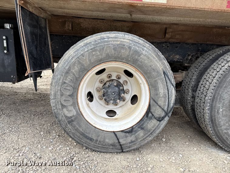 image for item EM2495 2003 Sterling L7500 Series dump truck