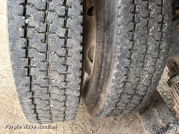 image for item EM2495 2003 Sterling L7500 Series dump truck