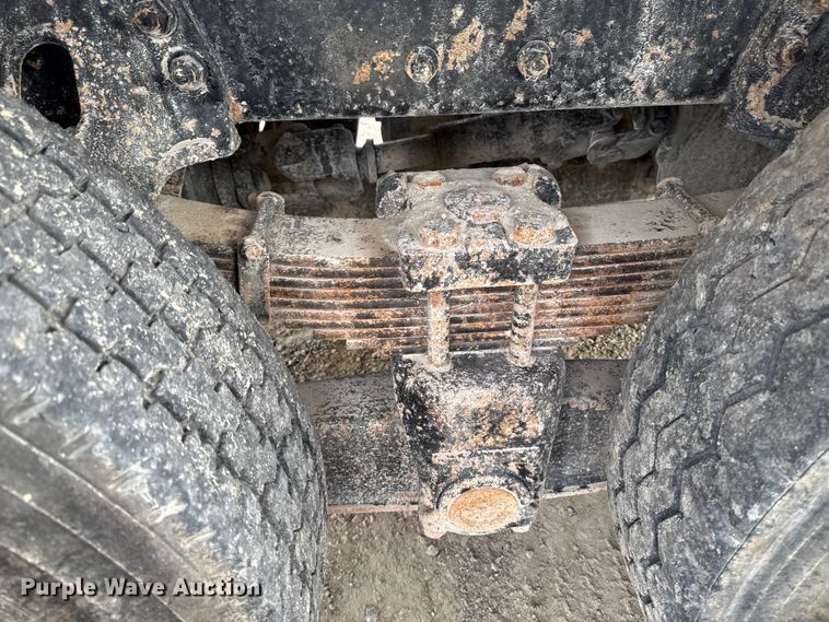 image for item EM2495 2003 Sterling L7500 Series dump truck