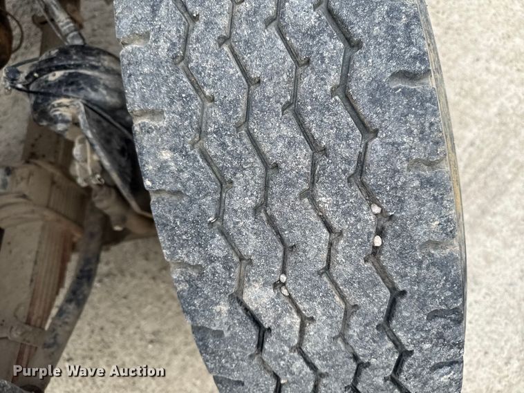 image for item EM2495 2003 Sterling L7500 Series dump truck