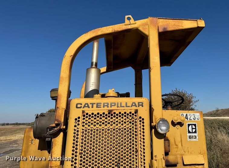 image for item EM2496 Caterpillar 613 elevating scraper