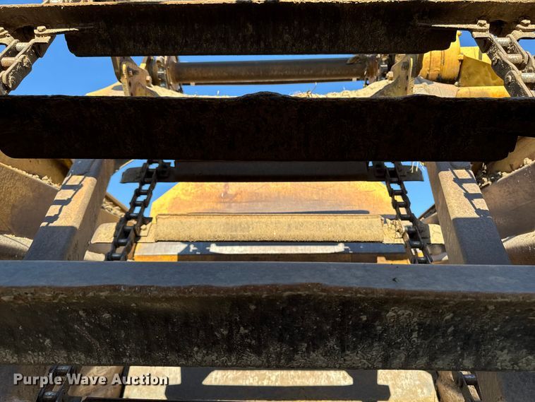 image for item EM2496 Caterpillar 613 elevating scraper