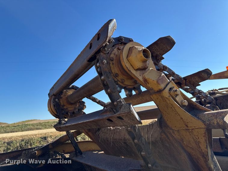 image for item EM2496 Caterpillar 613 elevating scraper