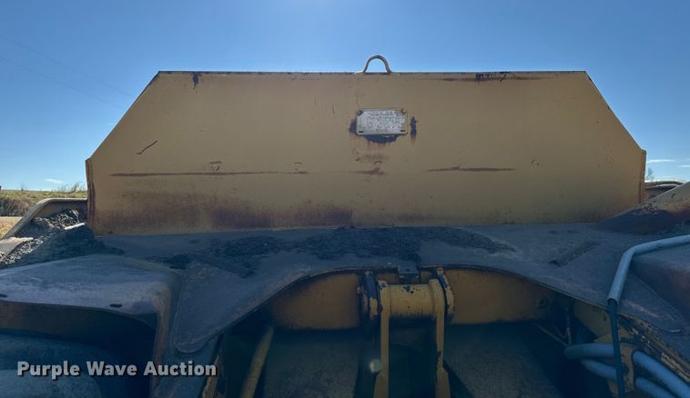 image for item EM2496 Caterpillar 613 elevating scraper