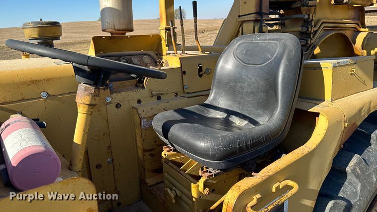 image for item EM2496 Caterpillar 613 elevating scraper