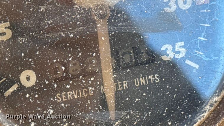 image for item EM2496 Caterpillar 613 elevating scraper