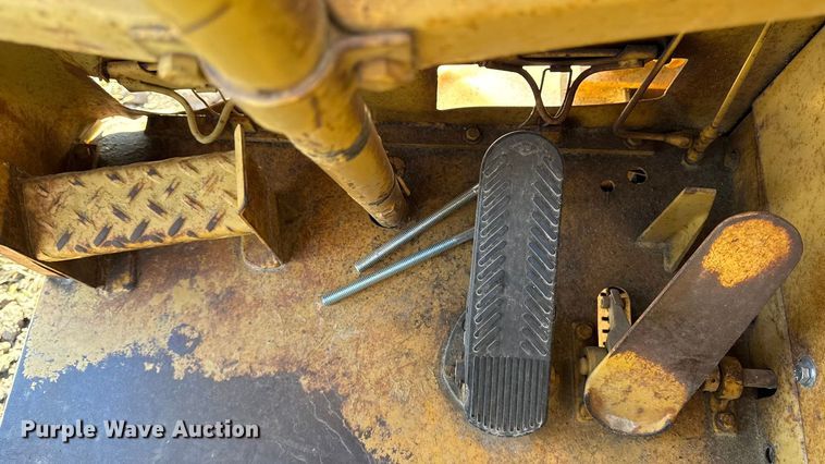 image for item EM2496 Caterpillar 613 elevating scraper