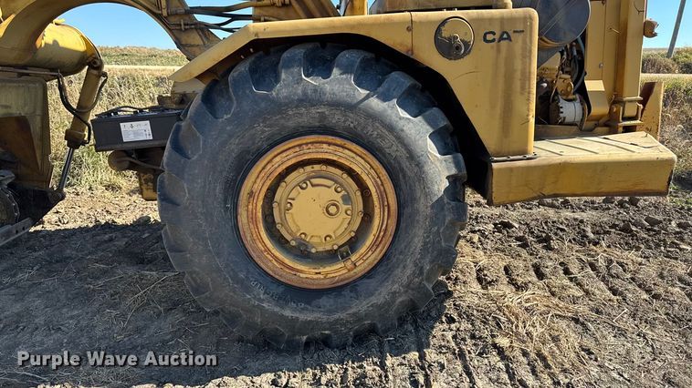 image for item EM2496 Caterpillar 613 elevating scraper