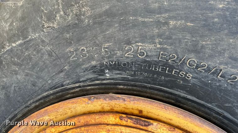 image for item EM2496 Caterpillar 613 elevating scraper