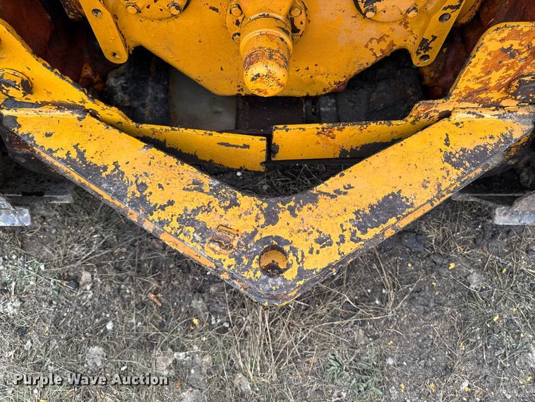 image for item EM2497 1981 Case 850B dozer
