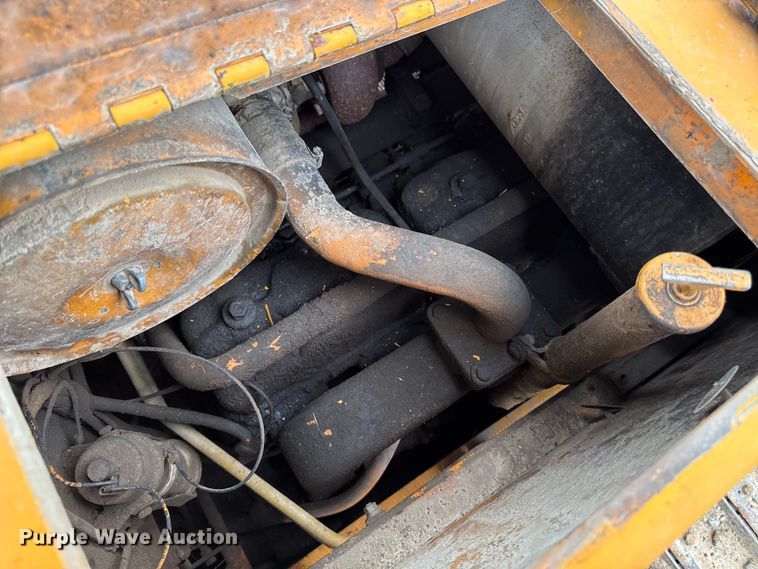 image for item EM2497 1981 Case 850B dozer