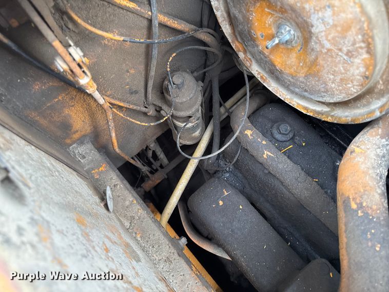 image for item EM2497 1981 Case 850B dozer