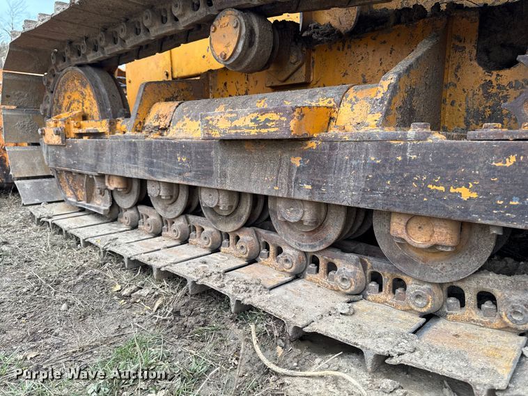 image for item EM2497 1981 Case 850B dozer
