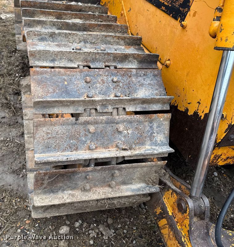 image for item EM2497 1981 Case 850B dozer