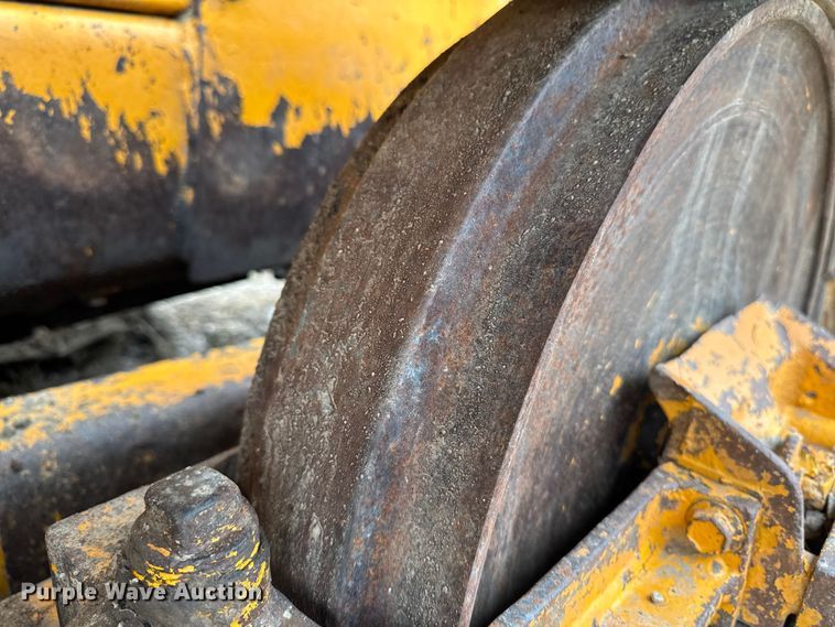 image for item EM2497 1981 Case 850B dozer