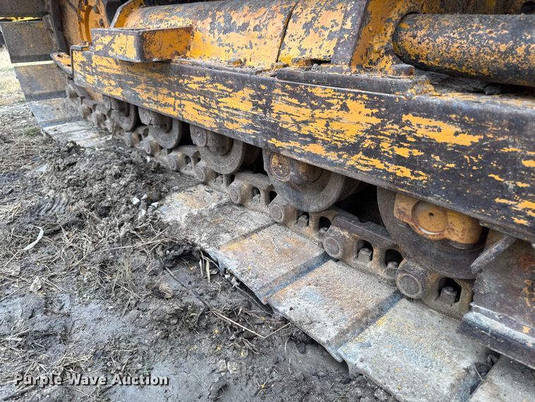 image for item EM2497 1981 Case 850B dozer