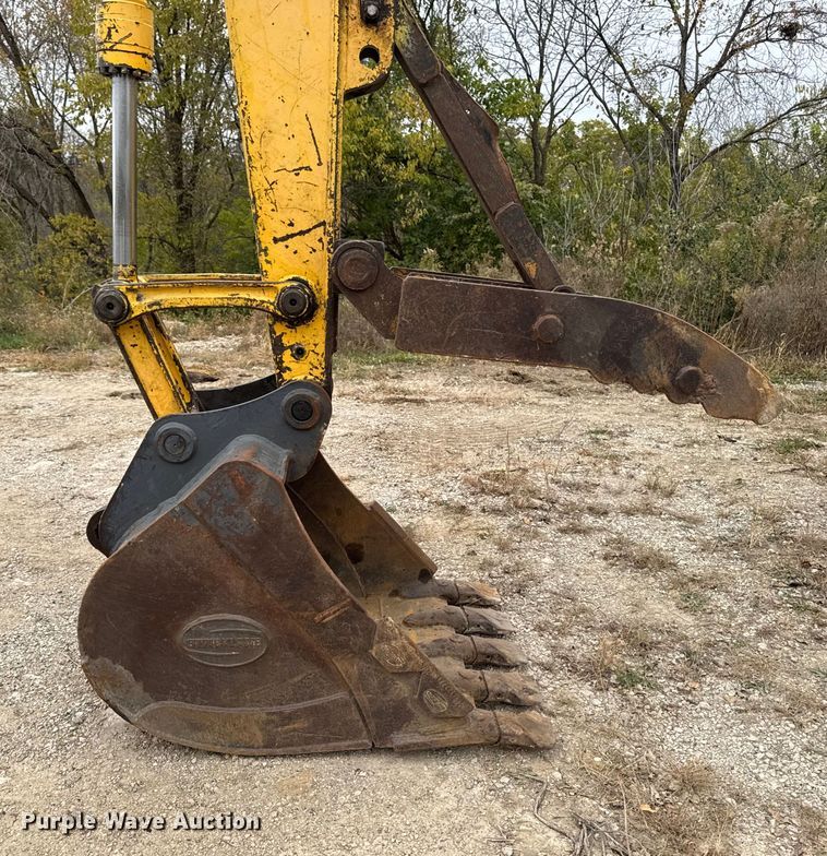 image for item EM2498 1998 Komatsu PC120-6 excavator